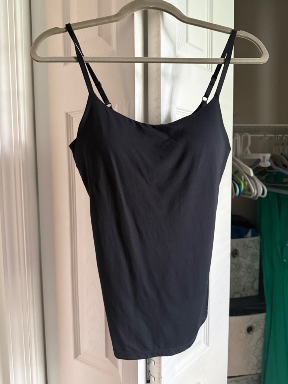 Uniqlo Black Slim Spaghetti Strap Cami